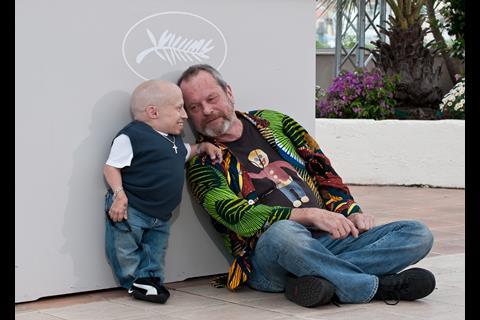 (L-R) Director Terry Gilliam and actor Verne Troyer at the photo call of "The Imaginarium Of Doctor Parnassus" at the 62nd Cannes Film Festival in Cannes